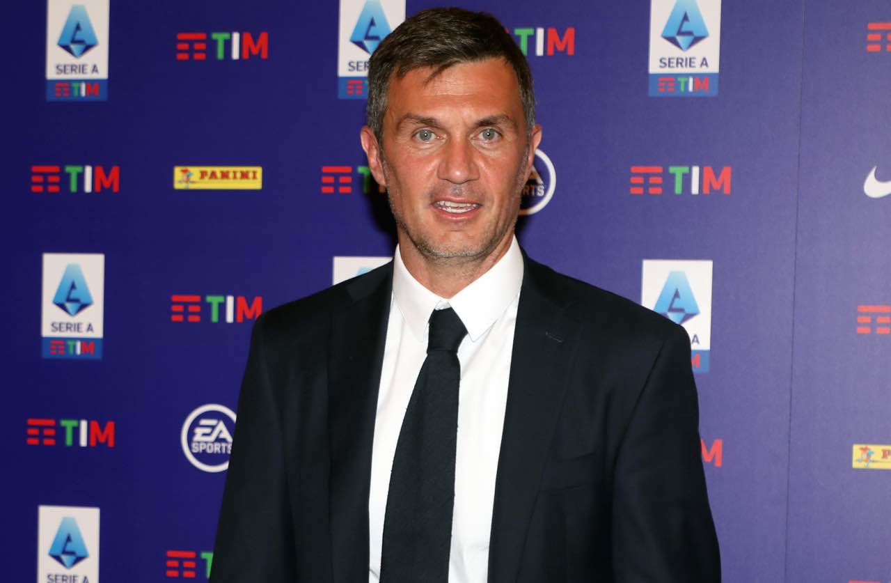 paolo Maldini sorride