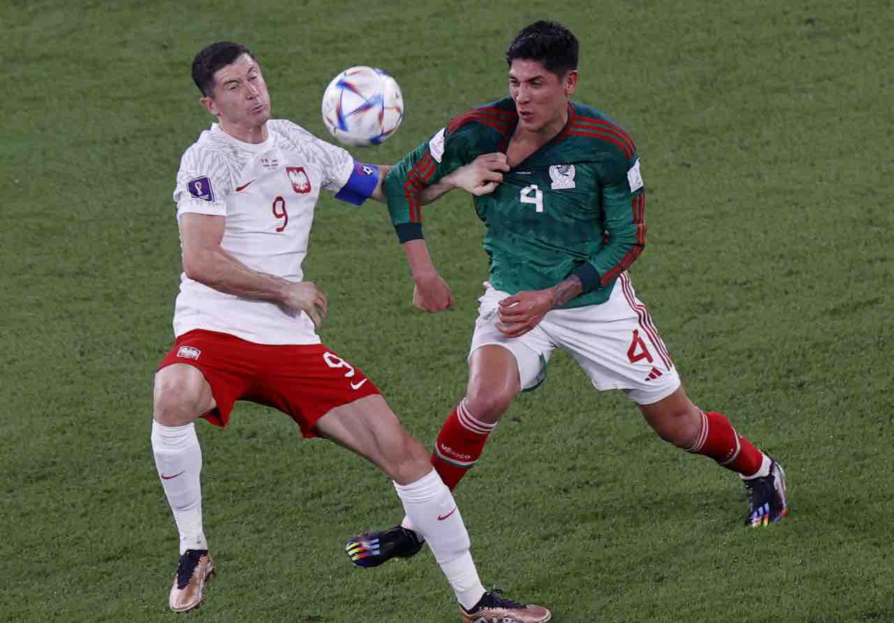 Lewandowski vs Edson Alvarez