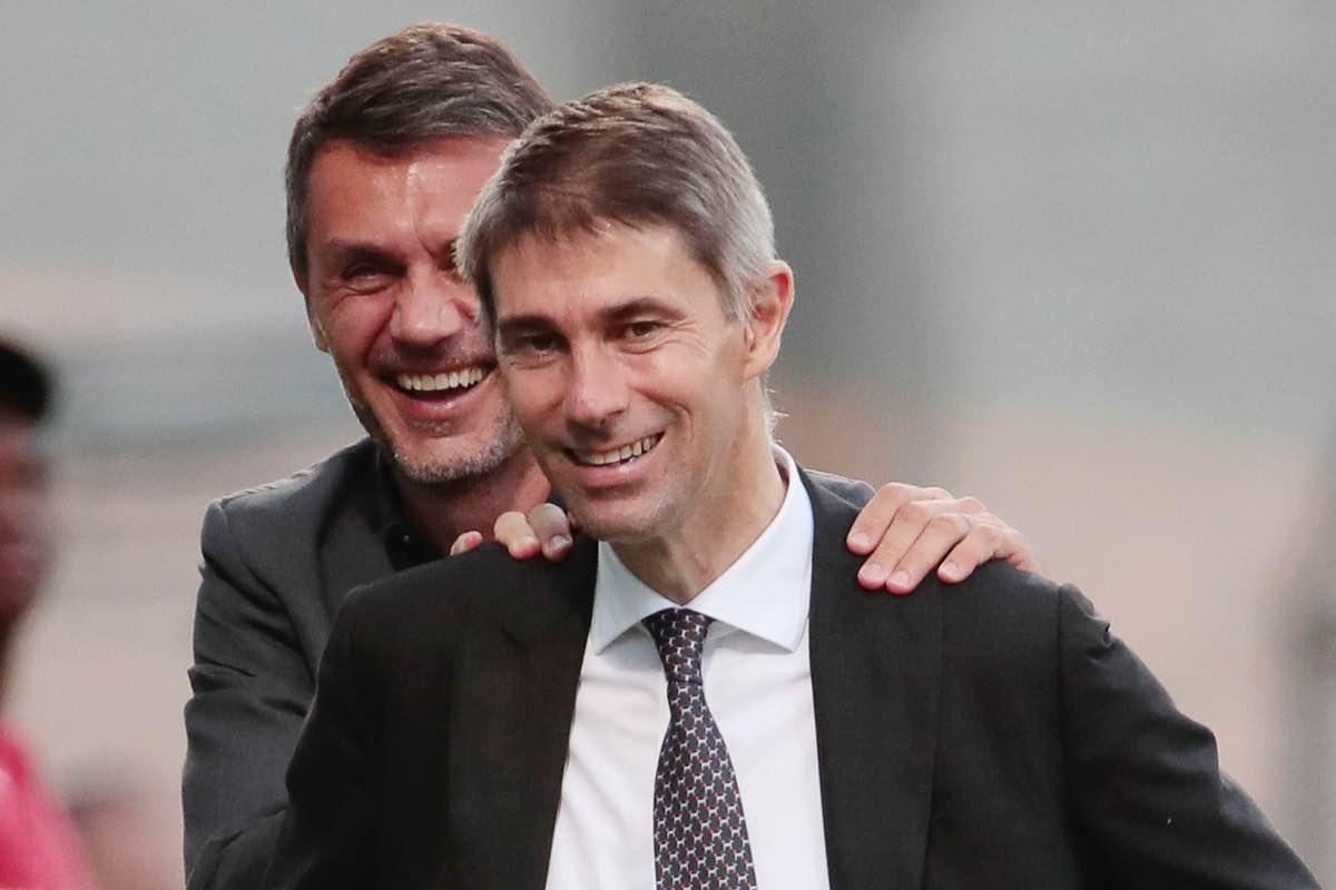 maldini e massara sorridono