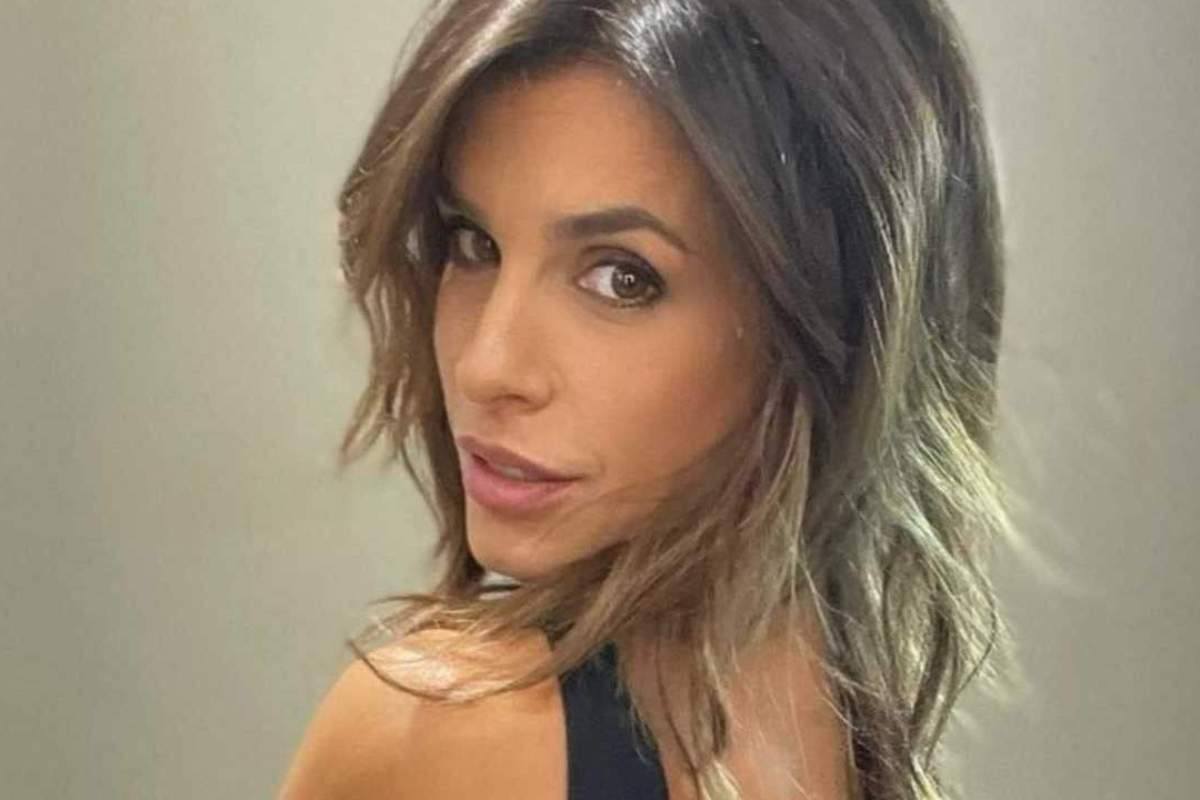 Elisabetta Canalis, visione in intimo in primo piano