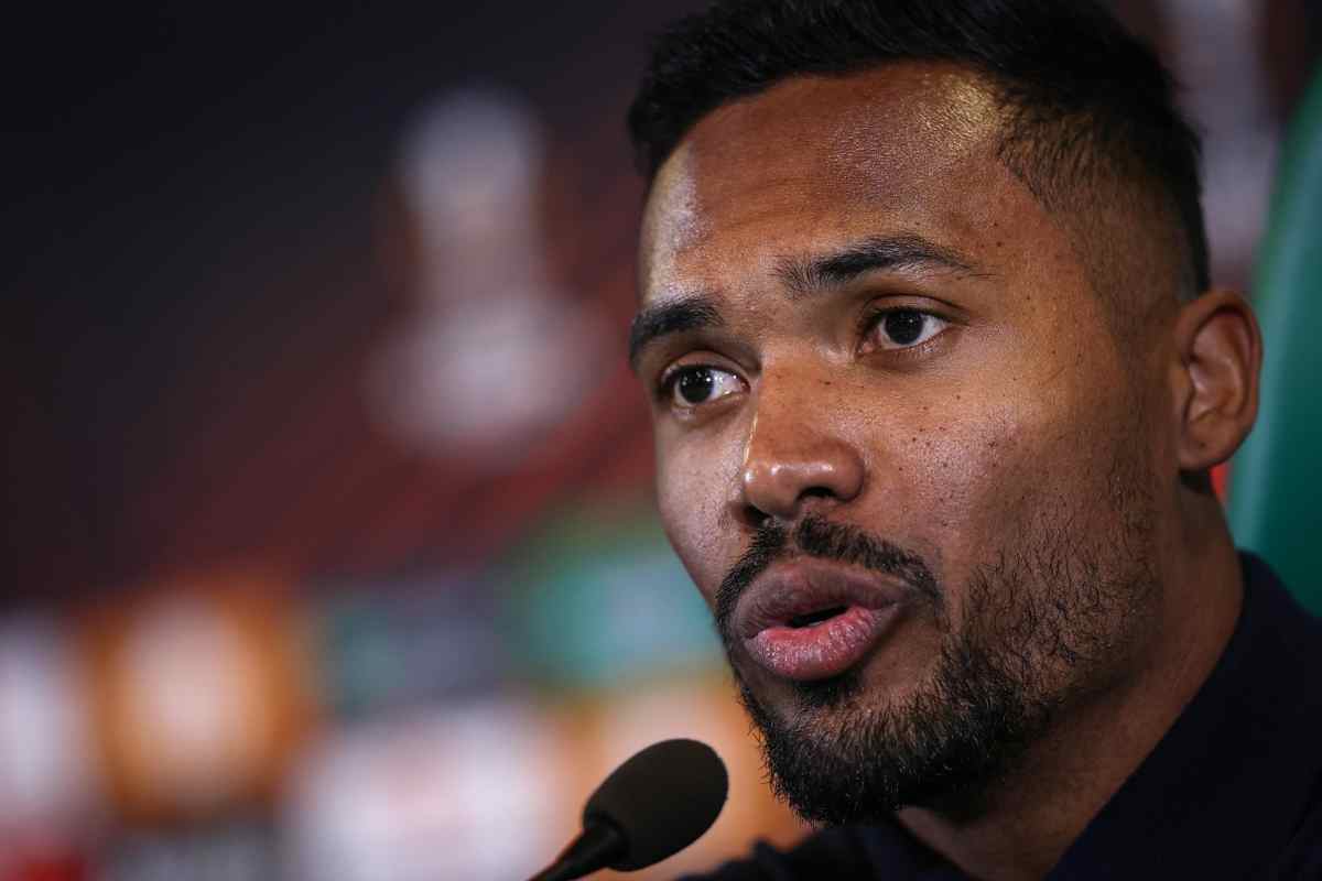 Alex Sandro preso di mira
