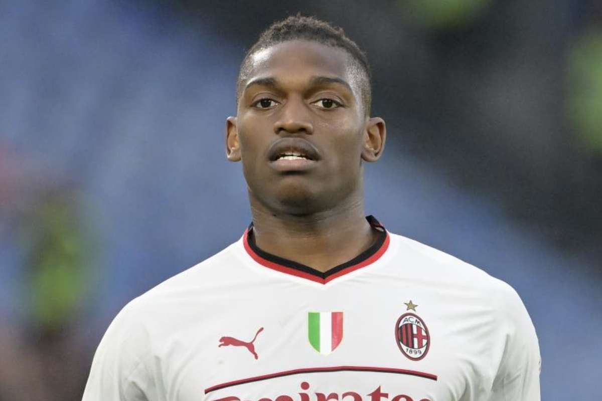 Leao rinnova col Milan