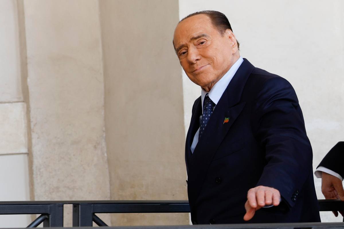 Complimenti Berlusconi al Napoli