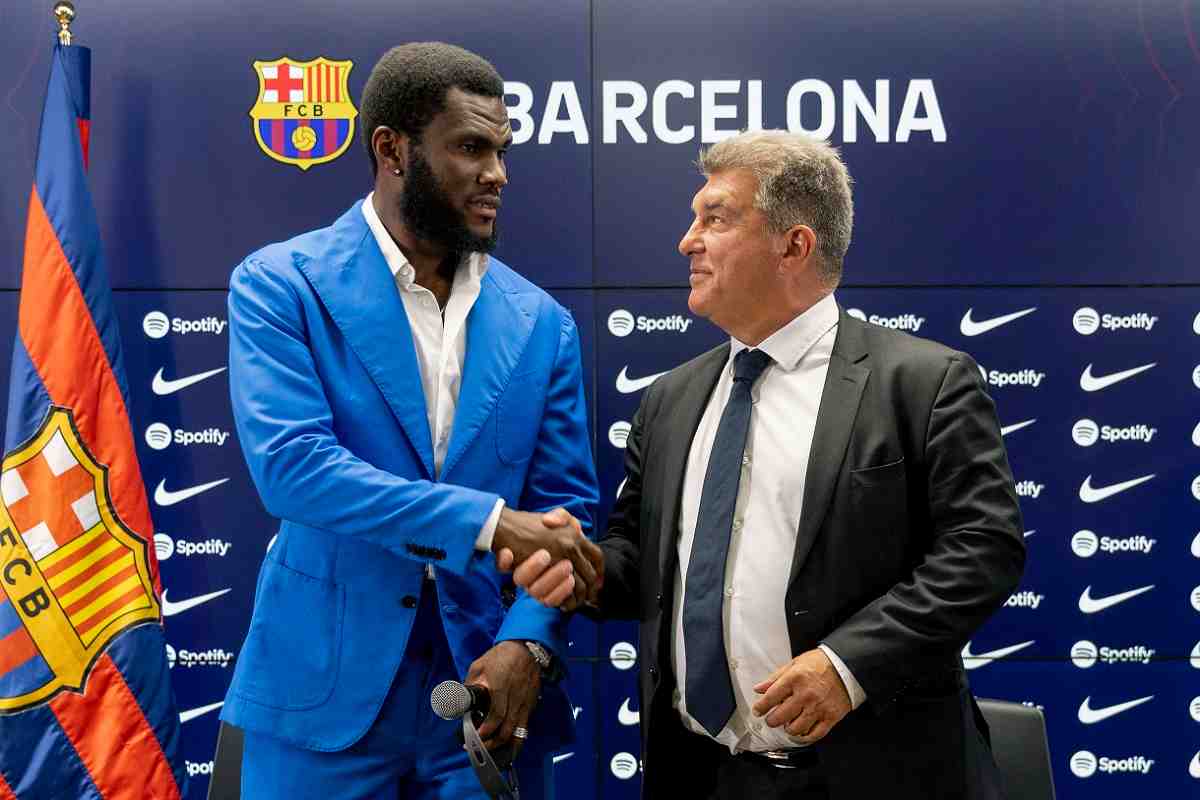 Il Barcellona vuole cedere Kessie.