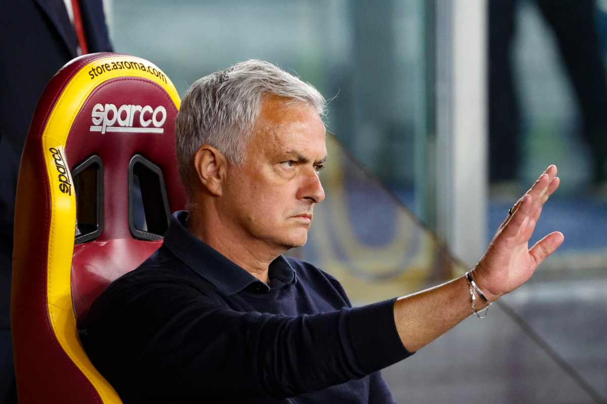 I tifosi della Roma vogliono Conte al posto di Mourinho