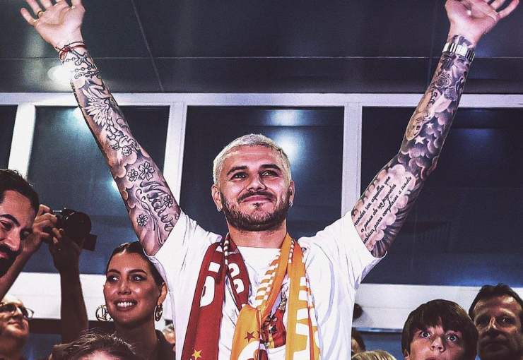 Mauro Icardi litiga col gatto