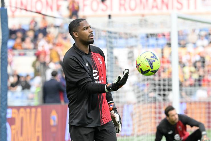 Maignan intreccio con Leao 
