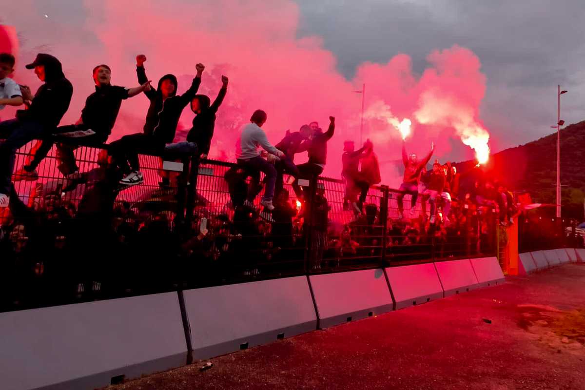 Scontri tifosi Milan-PSG