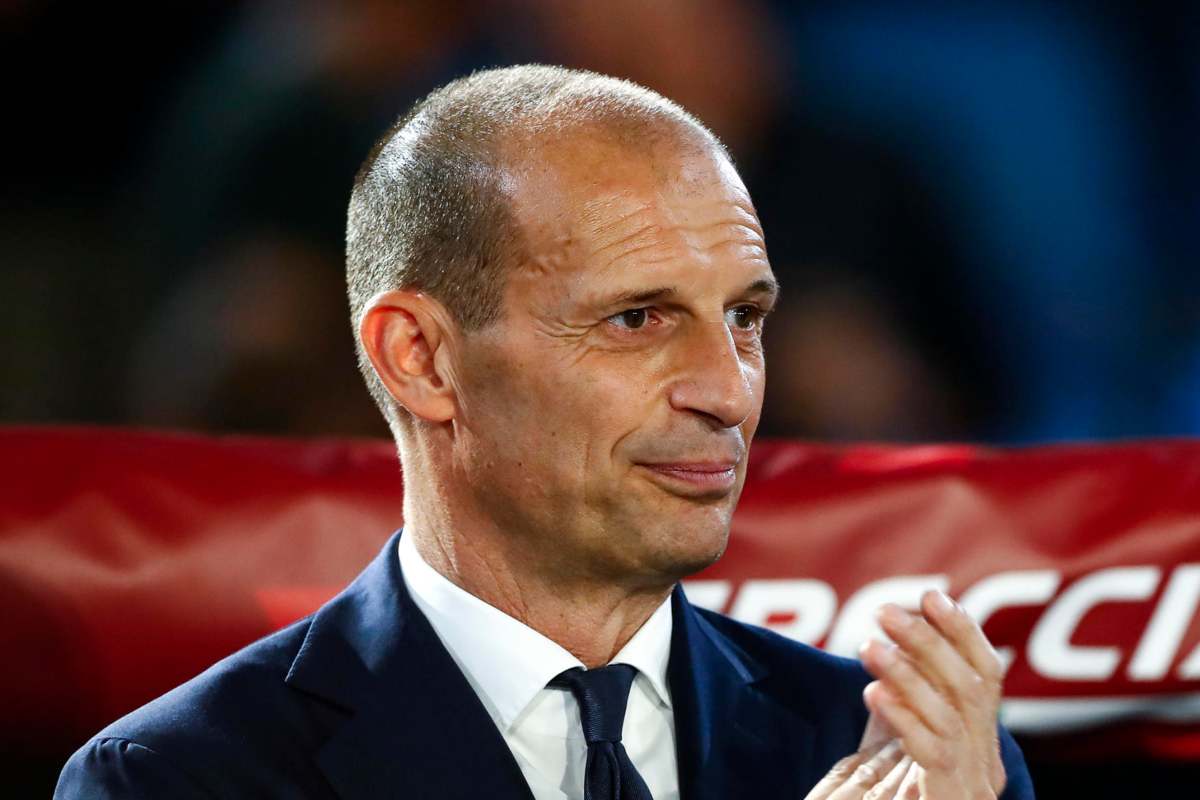 Max Allegri applaude i calciatori