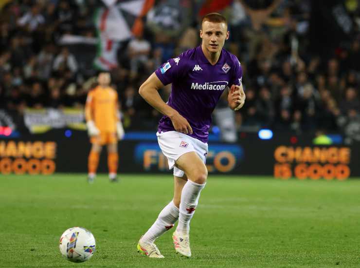 Il difensore della Fiorentina Pietro Comuzzo