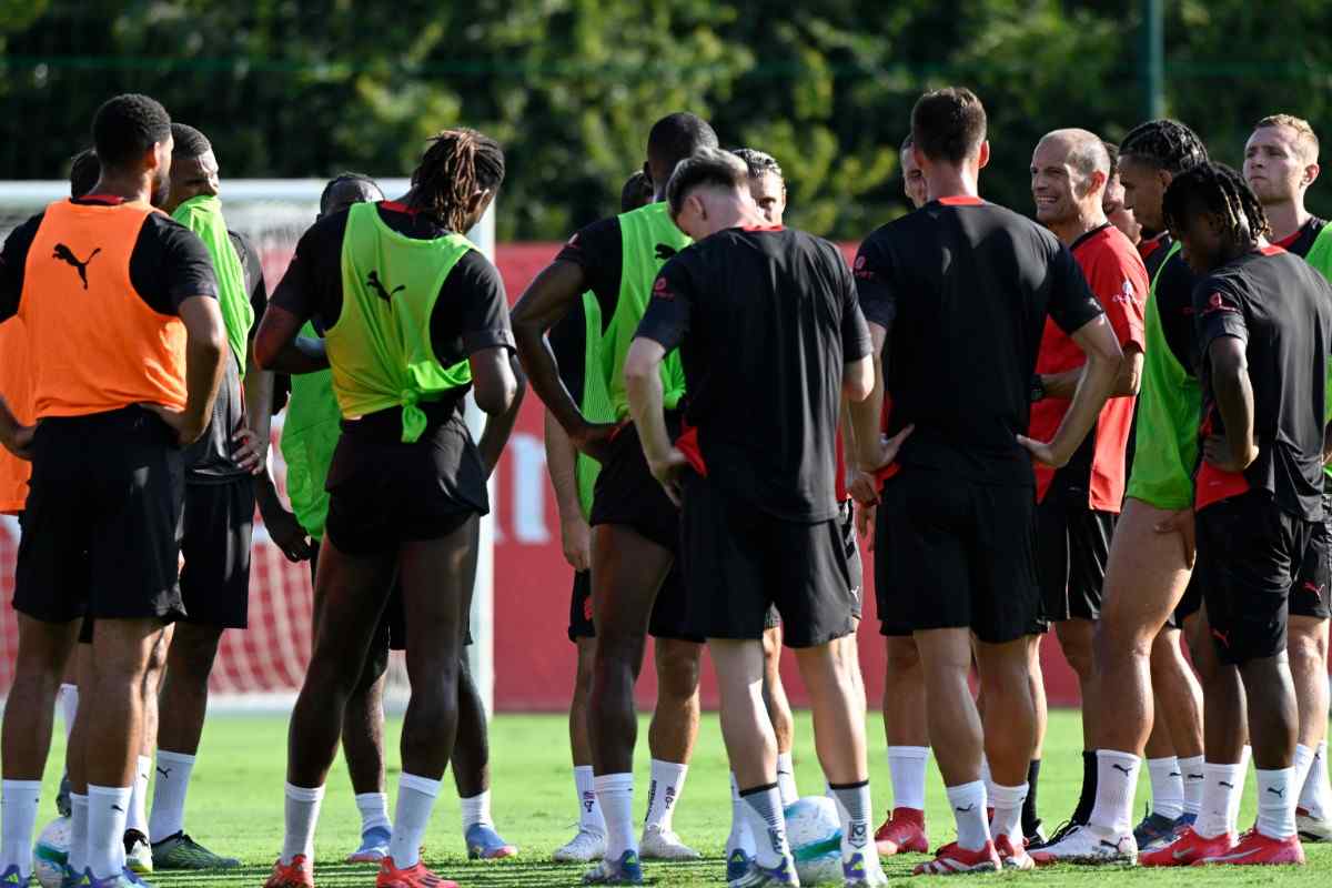 Giocatori del Milan tenuti a rapporto da Allegri