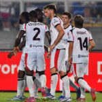 I giocatori del Milan esultano dopo un gol