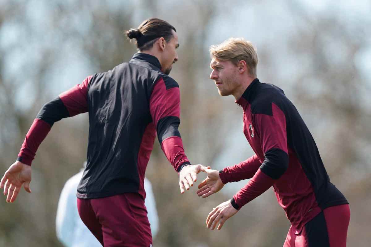 Ibra e Kjaer in allenamento a Milanello