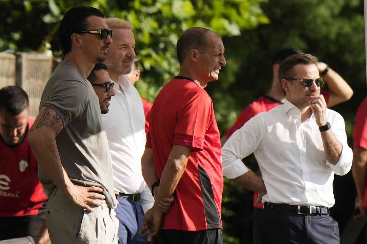 Lo staff del Milan a Carnago