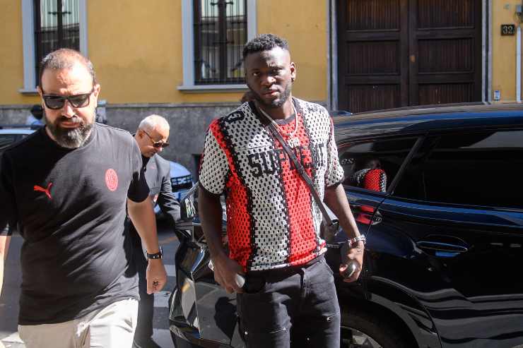 Victor Boniface prima delle visite mediche con il Milan