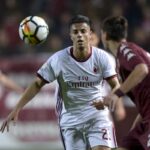 Hachim Mastour in un match con il Milan