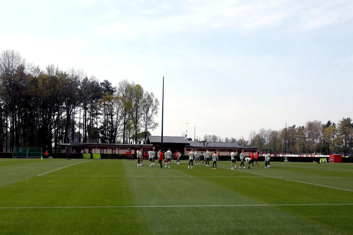 calciatori del Milan in allenamento a Milanello