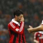 Pato in lacrime con la maglia del Milan