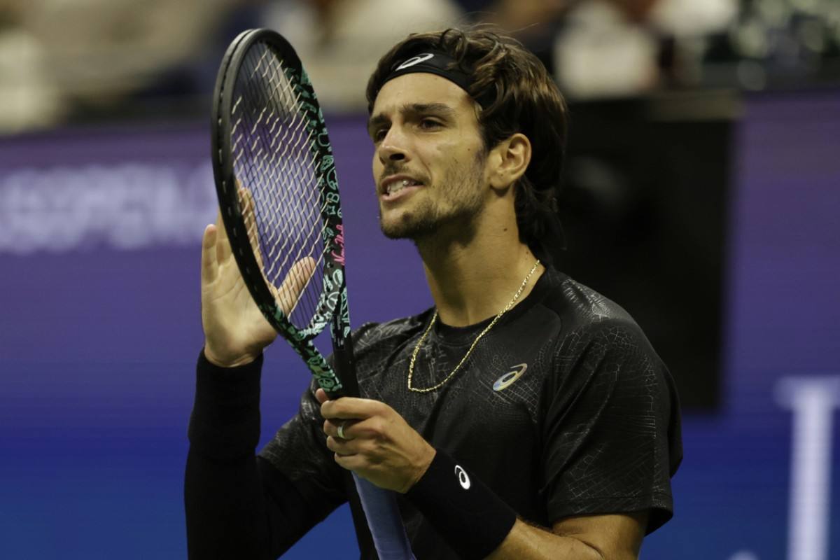 Lorenzo Musetti impreca nel match contro Sinner a New York