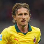 Luka Modric con la terza maglia del Milan
