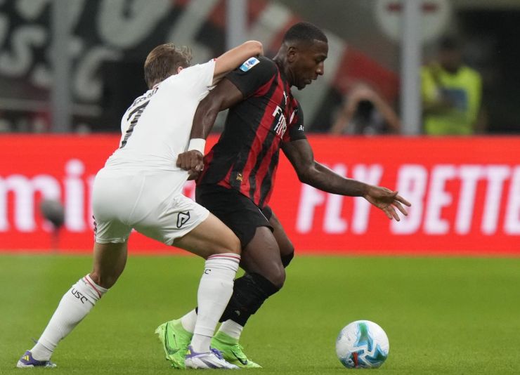 Pervis Estupiñán nel match con la Cremonese