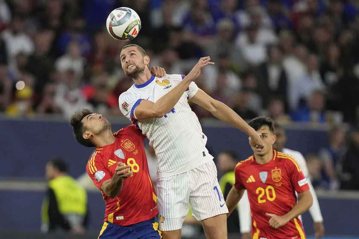 Rabiot in azione con la Francia