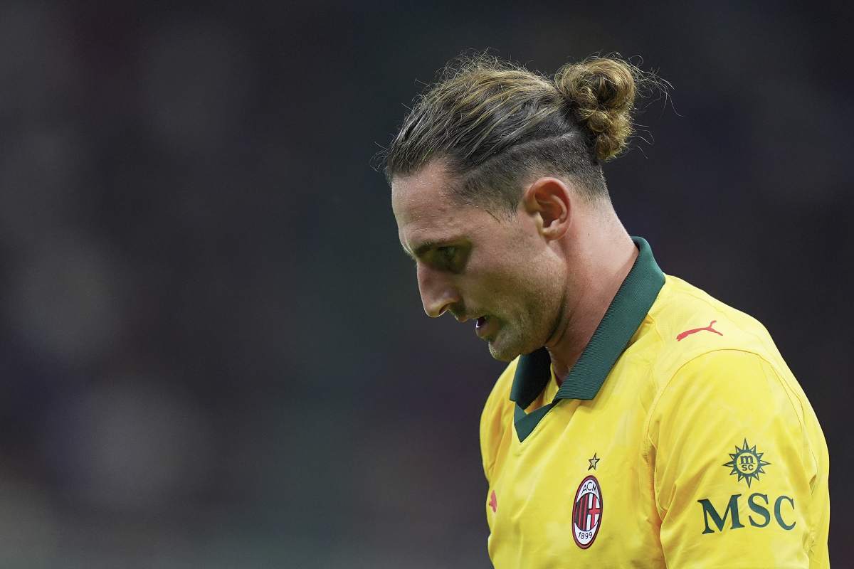 Adrien Rabiot con la maglia del Milan