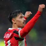 Reijnders esulta dopo il gol