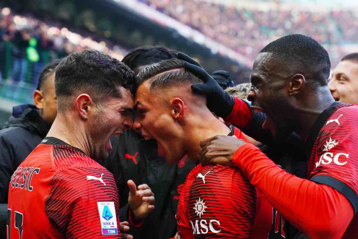 Simic festeggia il gol col Milan