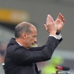 Allegri applaude i suoi da bordocampo