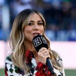 Diletta Leotta con il microfono di DAZN