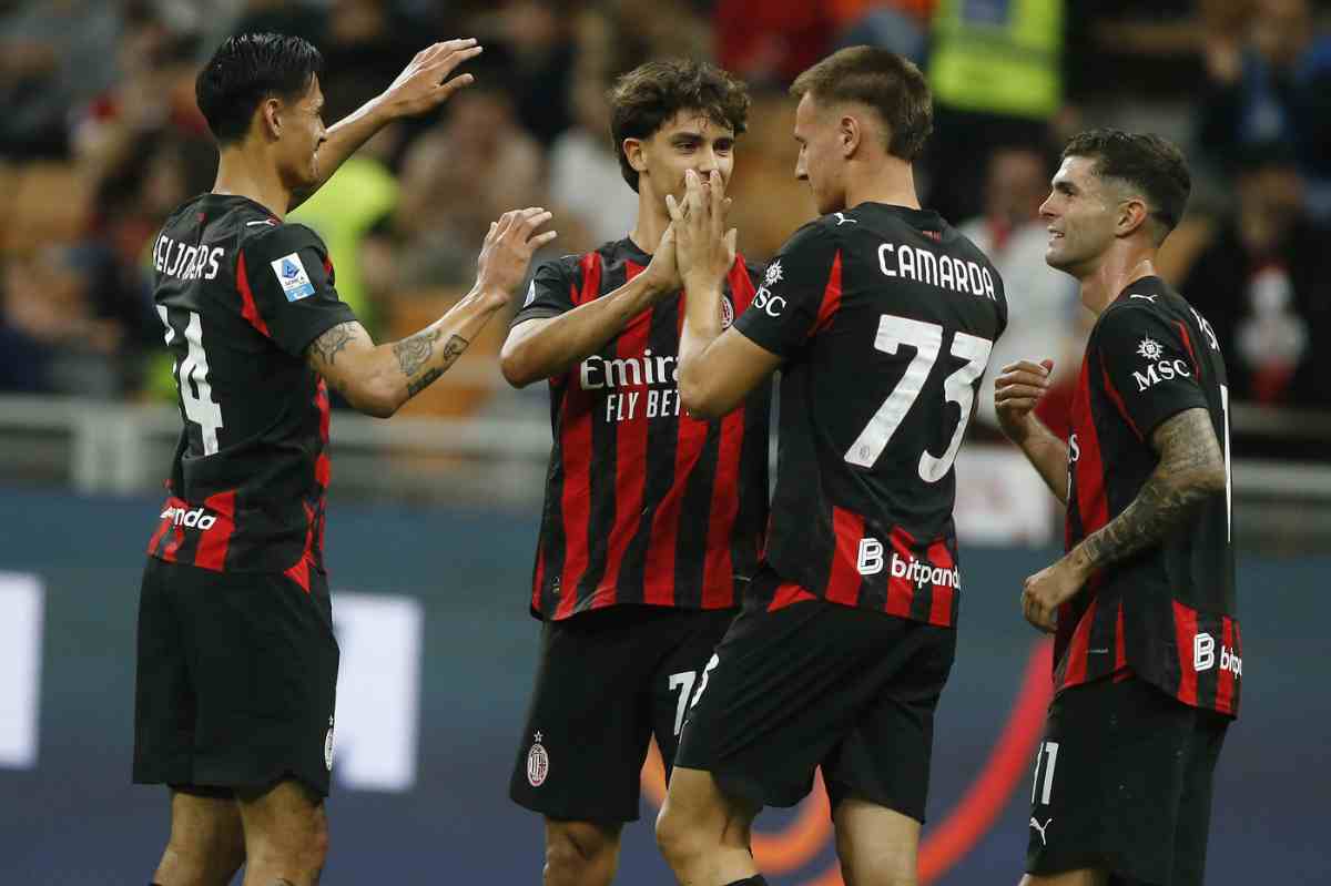 Joao Felix esulta con Camarda, Pulisic e Reijnders