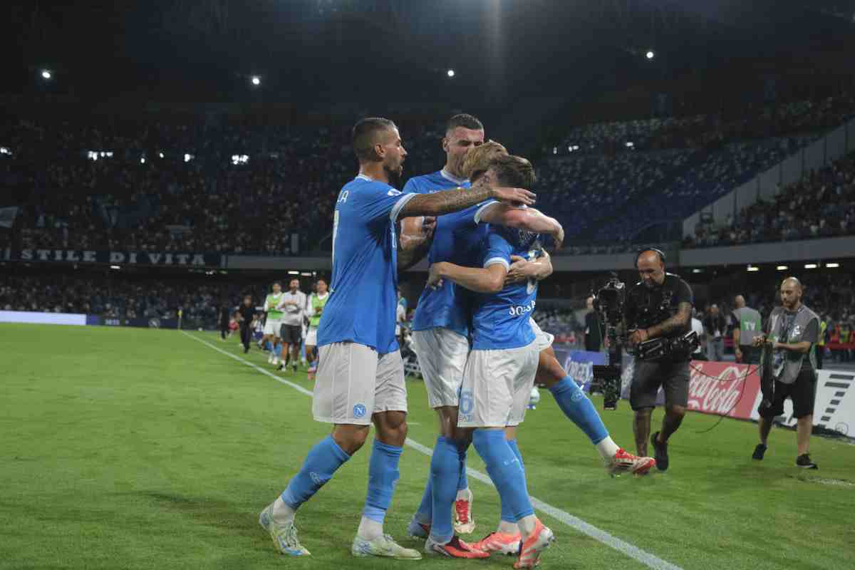 i giocatori del Napoli che esultano