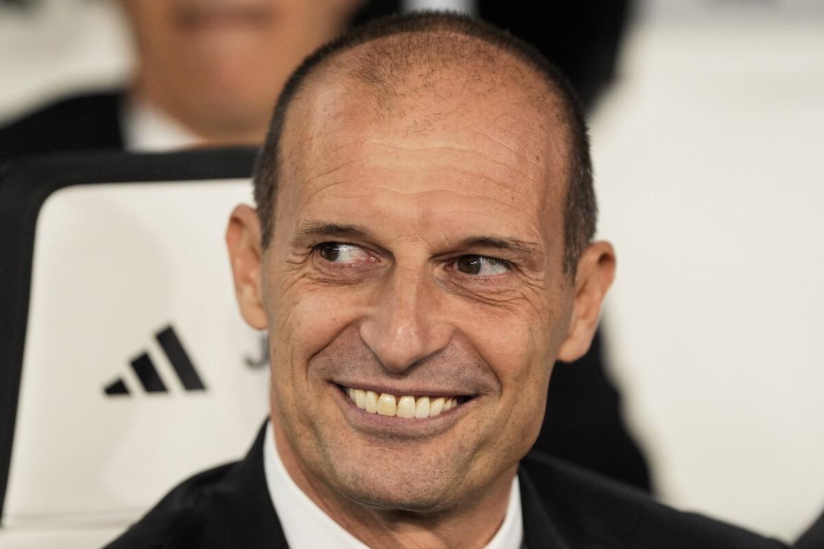 Max Allegri sorridente
