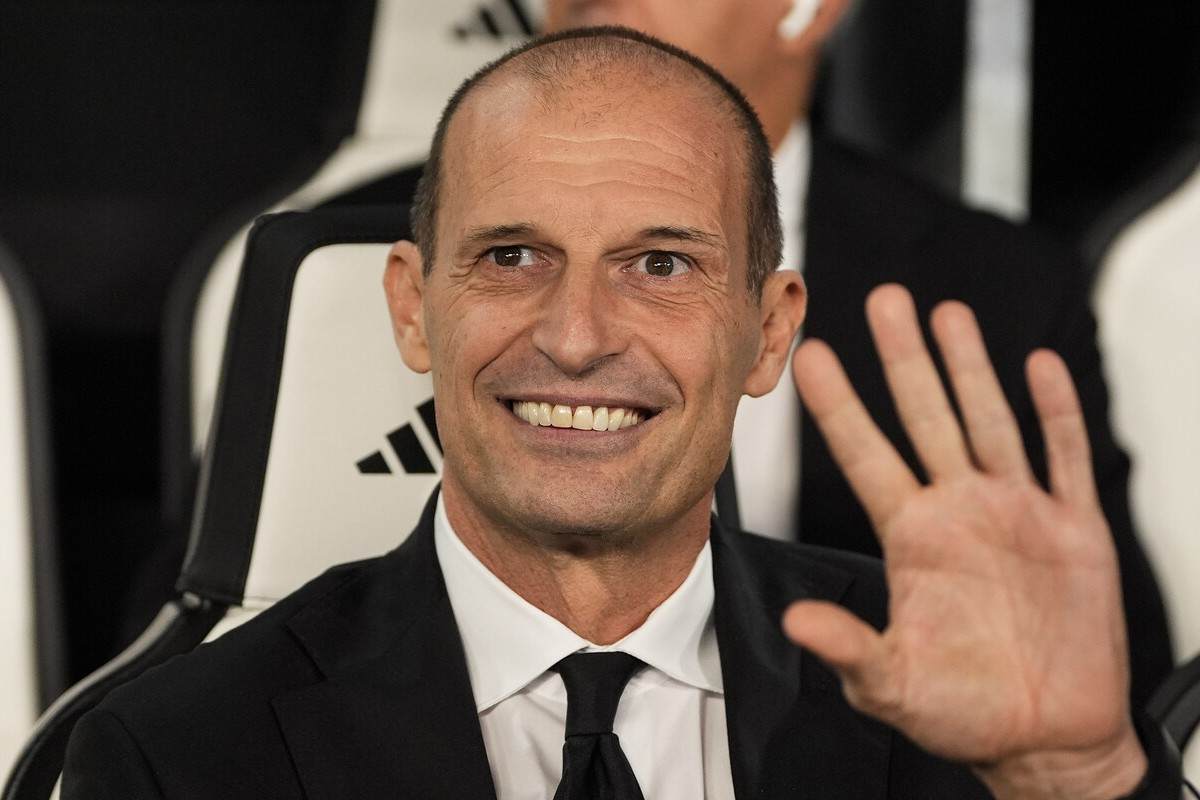 Max Allegri saluta