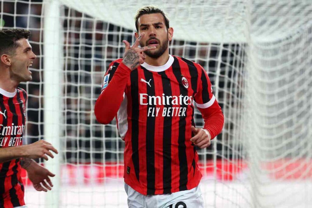 Theo Hernandez esulta col Milan