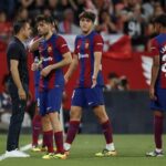Xavi con i giocatori del Barcellona